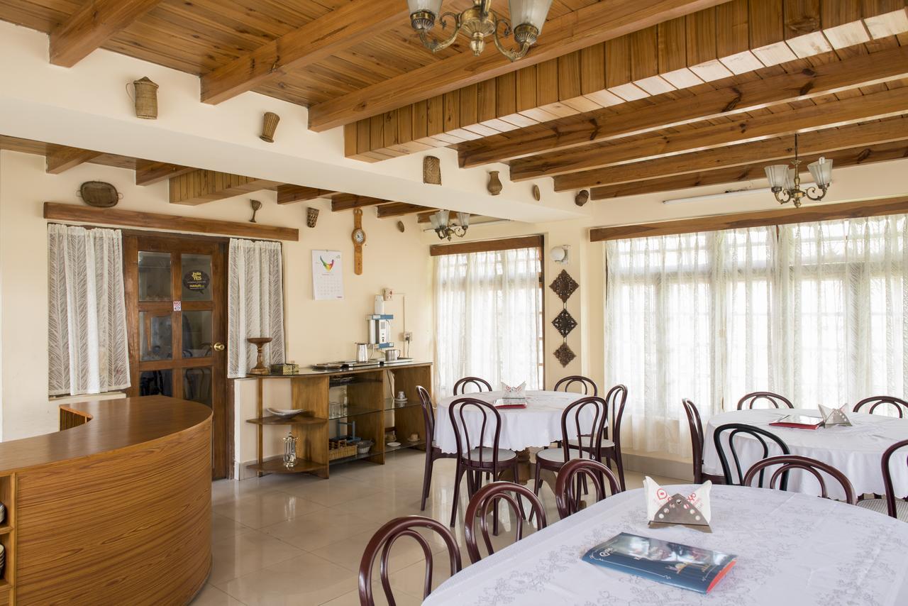 Oyo 2402 Hotel Highwinds Shillong Exteriör bild