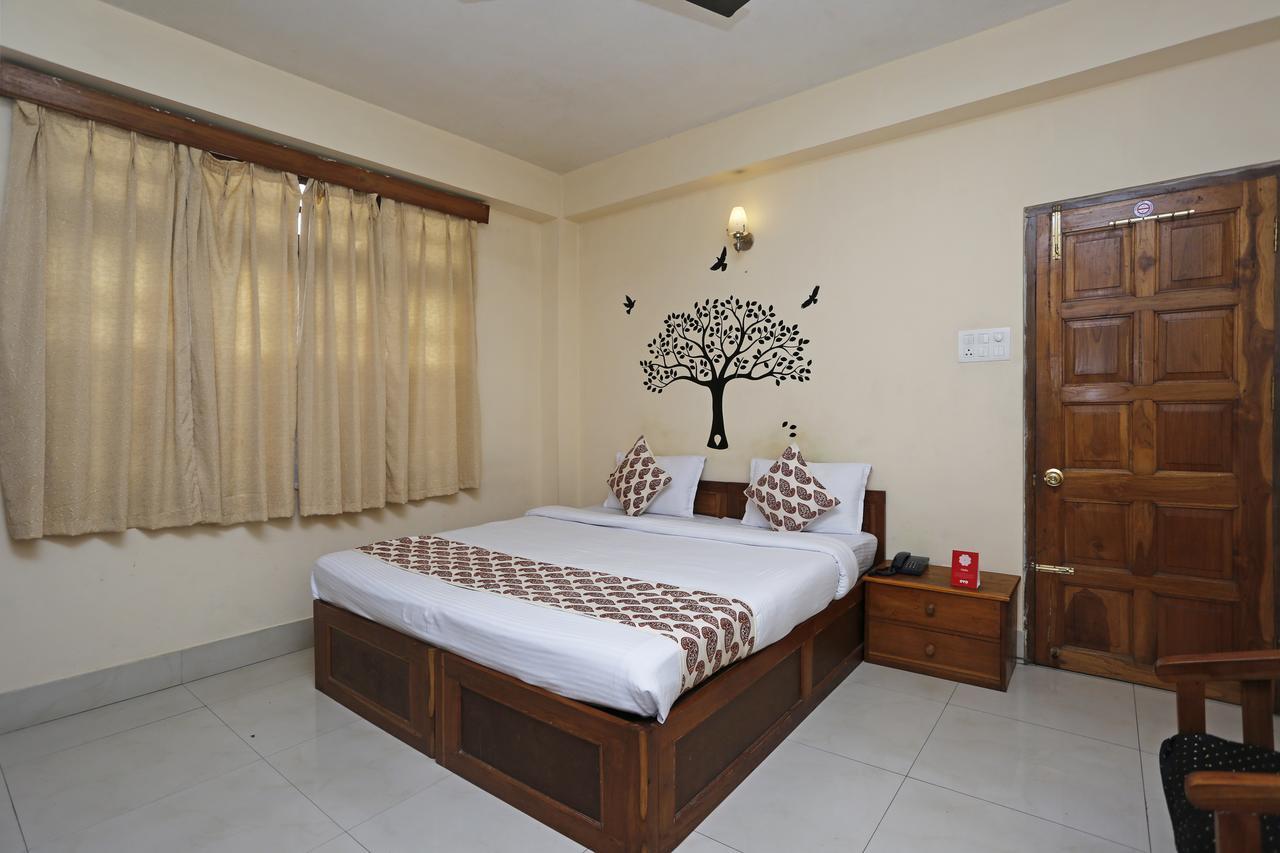 Oyo 2402 Hotel Highwinds Shillong Exteriör bild