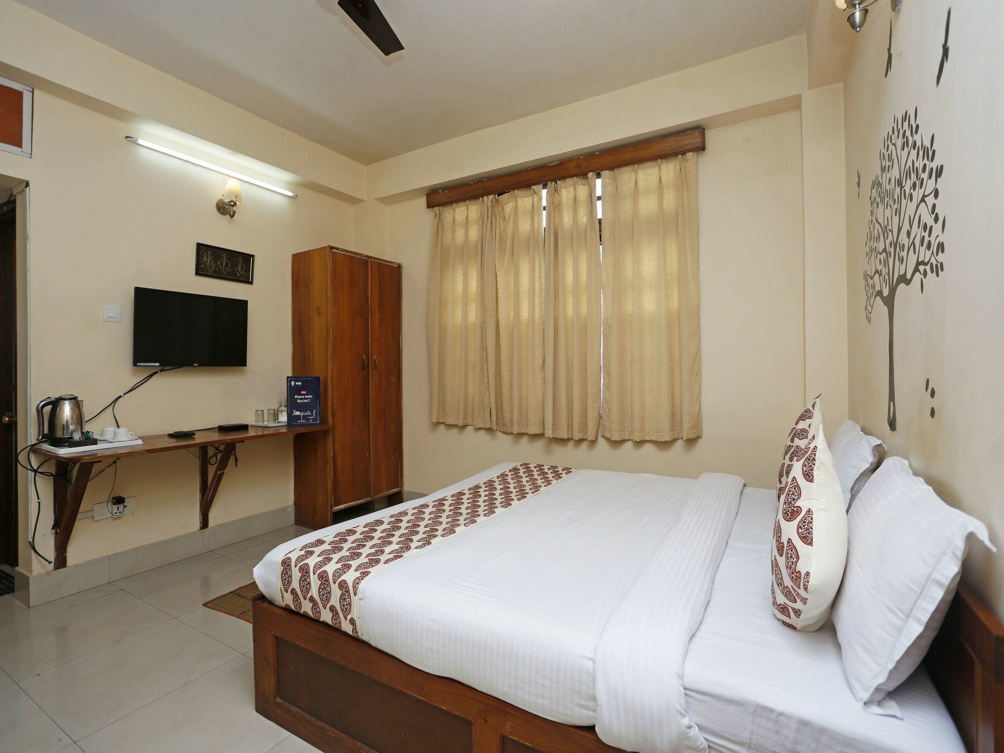 Oyo 2402 Hotel Highwinds Shillong Exteriör bild