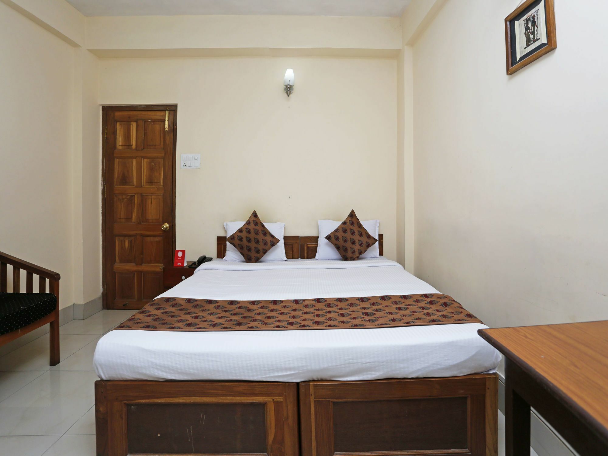 Oyo 2402 Hotel Highwinds Shillong Exteriör bild